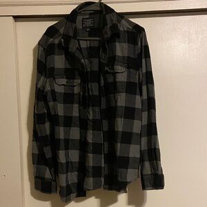 American Eagle Outfitters Black and Gray Plaid Casual Button Down Shirt